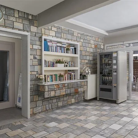 Ouzas Luxury Ξενοδοχείο 3*