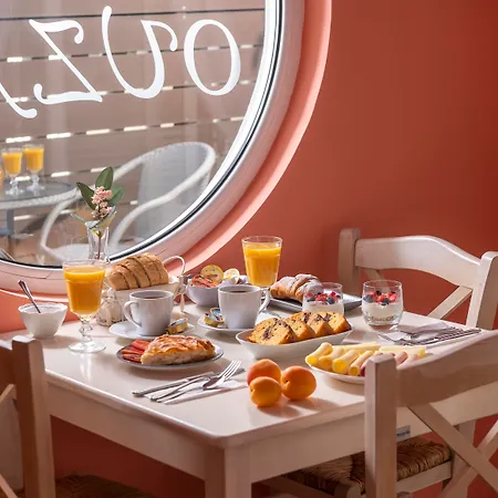 Отель Ouzas Luxury