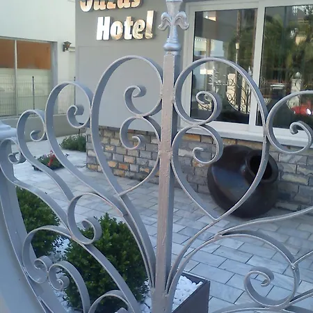 Ouzas Luxury 3* Олимпиаки-Акти