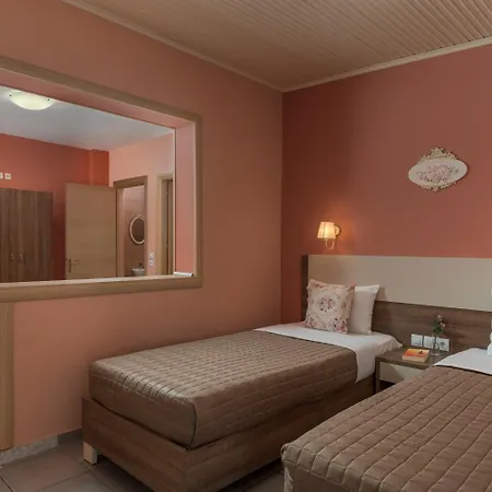Ouzas Luxury Отель 3*