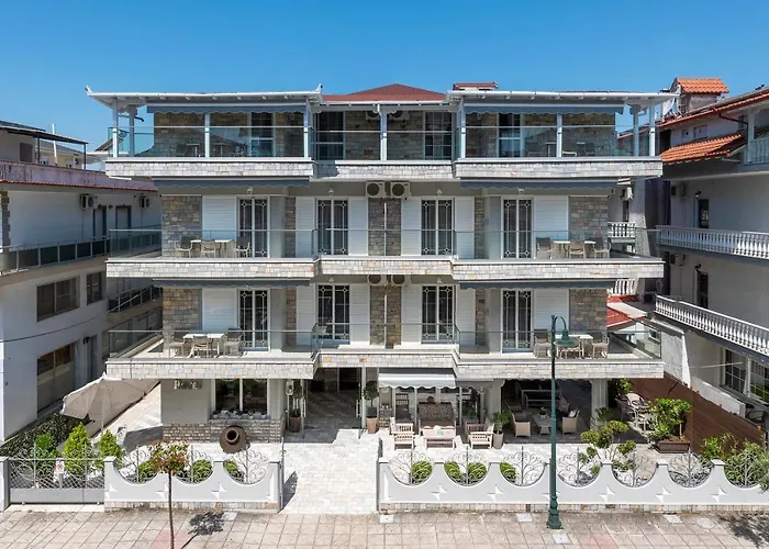 Ouzas Luxury