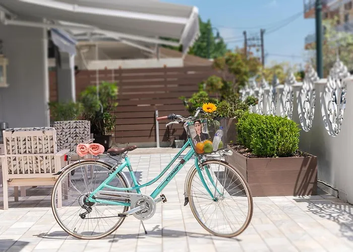 Ouzas Luxury Hotel 3*