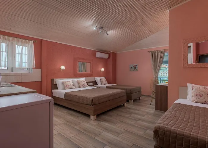 Ouzas Luxury
