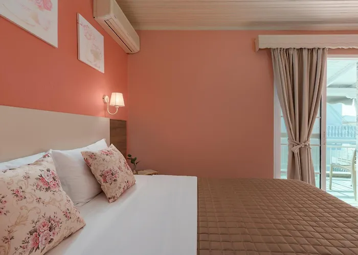 Ouzas Luxury 3*