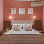 Ouzas Luxury