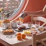 Hotel Ouzas Luxury