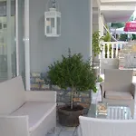 Ouzas Luxury Hotel 3*