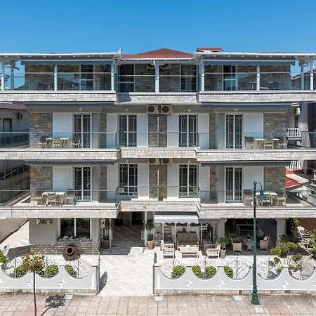 Ouzas Luxury