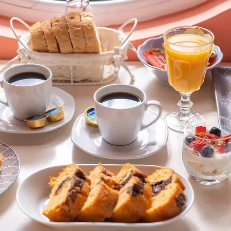 Otel Ouzas Luxury Olympiakí Aktí