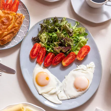 Ouzas Luxury 3* Olympiakí Aktí