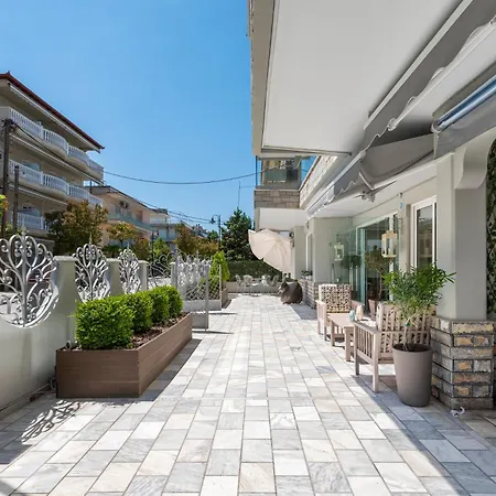 Ouzas Luxury