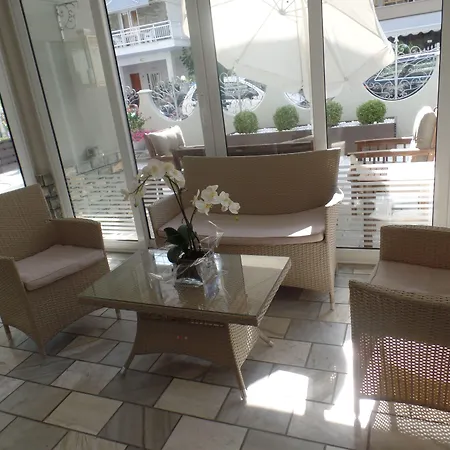 Hotel Ouzas Luxury Olympiakí Aktí