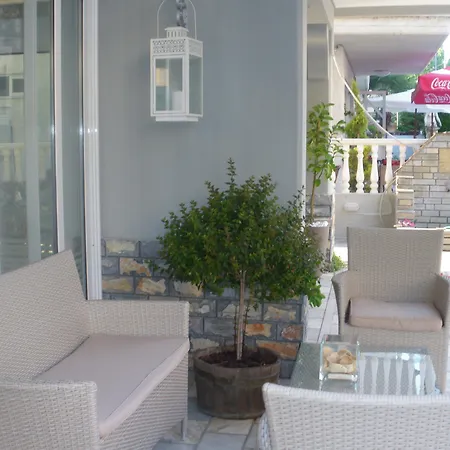 Ouzas Luxury Hotel 3*