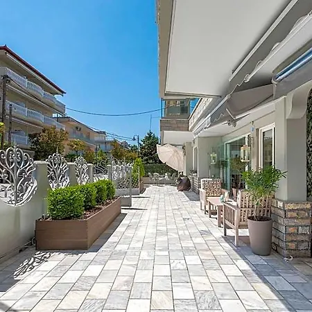 Ouzas Luxury 3* Olympiakí Aktí