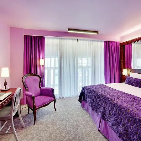 Hotel Ouzas Luxury