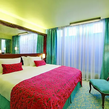 Hotel Ouzas Luxury 3*