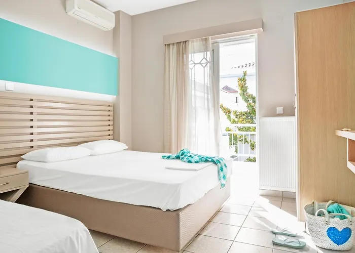 Hotel Ouzas Luxury 3*